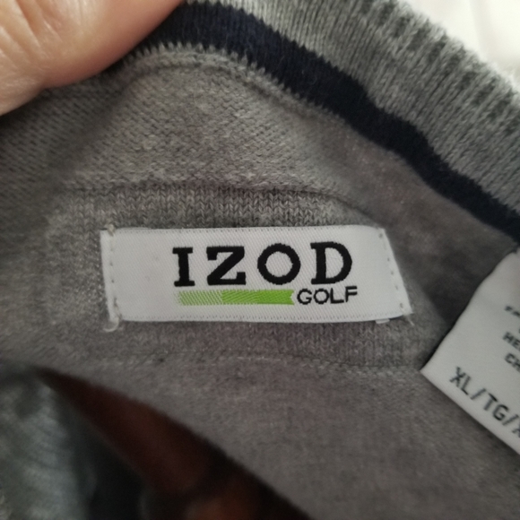 Izod Golf pullover sweater for men, in soft gray. - Picture 7 of 8